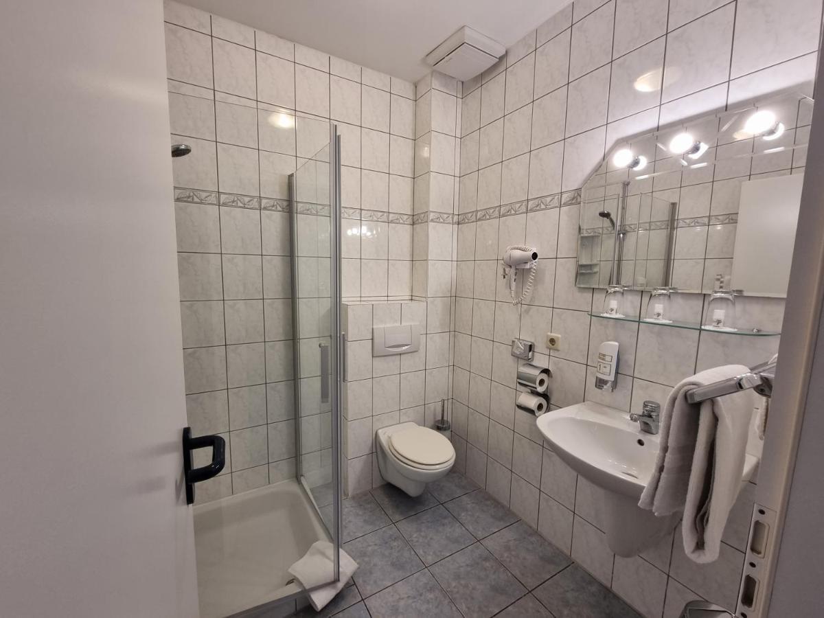 Erbenholz Hotel Laatzen Kültér fotó