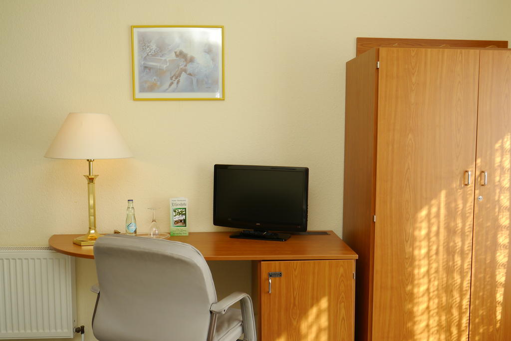 Erbenholz Hotel Laatzen Szoba fotó